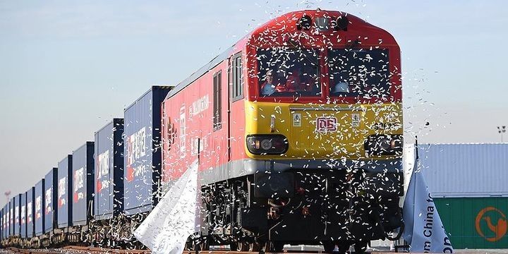 İngiltərə ilə Çin arasında yük qatarı fəaliyyət göstərəcək