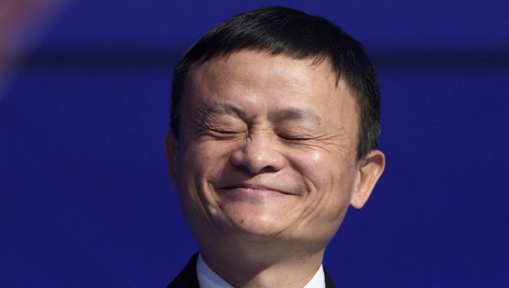 Gülən yenə o oldu!