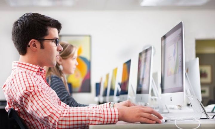 Bank Kreativ dizayner axtarışındadır