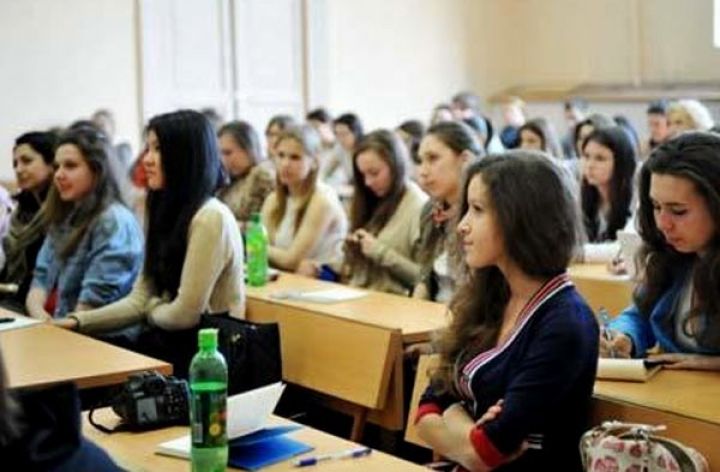 Tələbələrin magistratura pilləsində ixtisasını dəyişməsi qadağan edilib