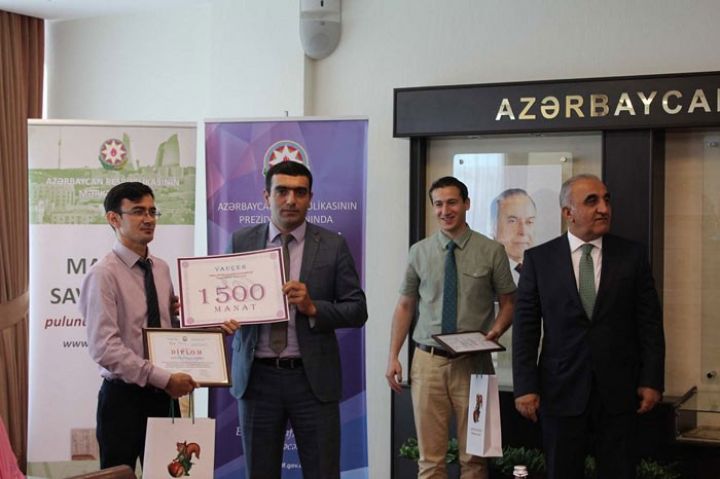 Ən yaxşı elmi işlər mükafatlandırıldı