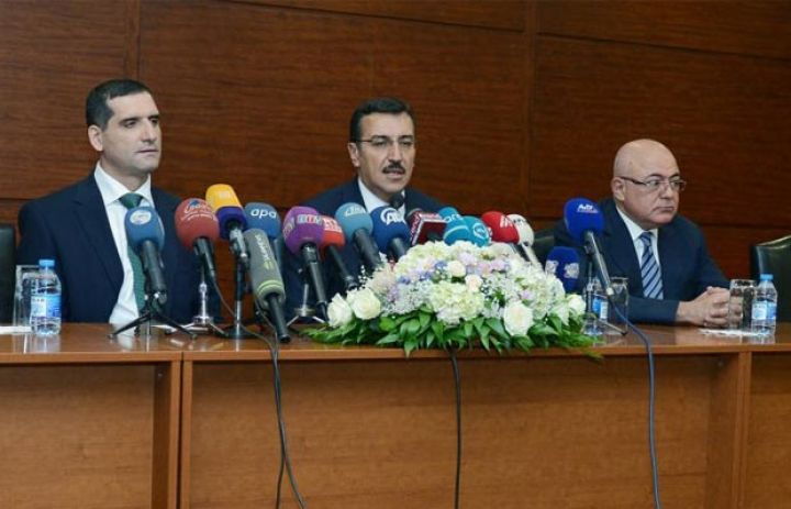 Bakıda "yüklərin əngəlsiz daşınması" müzakirəsi