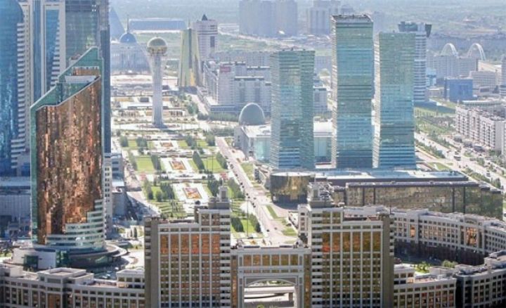 "Moody's" Qazaxıstanın reytinqini "mənfi"dən "sabit"ə qaldırdı