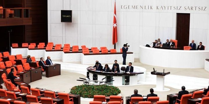 Türkiyə əsgərlərini Qətərə göndərir