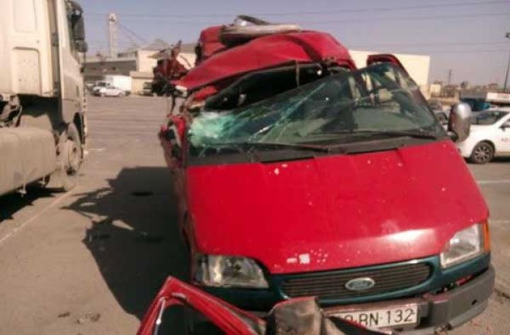 Bakı-Sumqayıt yolunda qəzada ölən beş tələbənin adı açıqlanıb