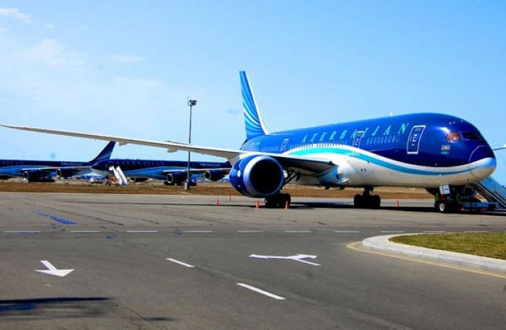 Bakı-Berlin-Bakı aviareysi təxirə salınıb