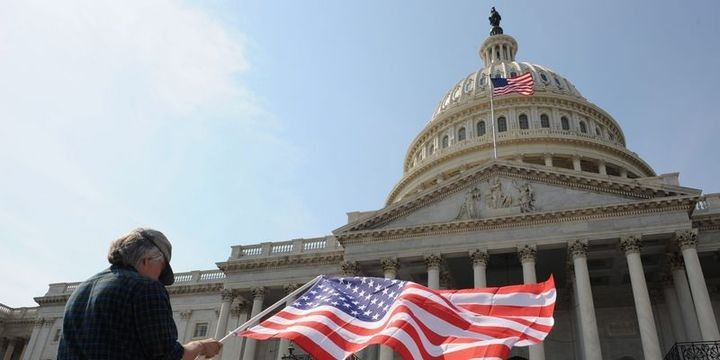 ABŞ-da yeni vergi layihəsi güzəştləri 1 il təxirə salınır - DOLLAR UCUZLAŞIR