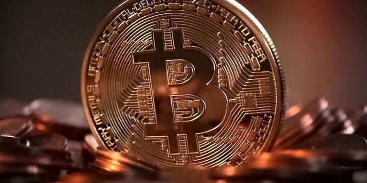 Amerika bankları bir-bir Bitcoin-i qadağan edir