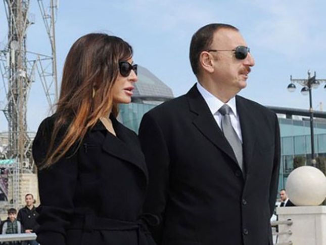 Prezident qərb bölgəsində səfərdədir