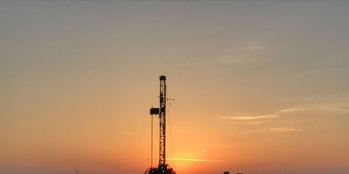 ABŞ-ın xam neft hasilatı fevraldan bu yana ilk dəfə azalıb