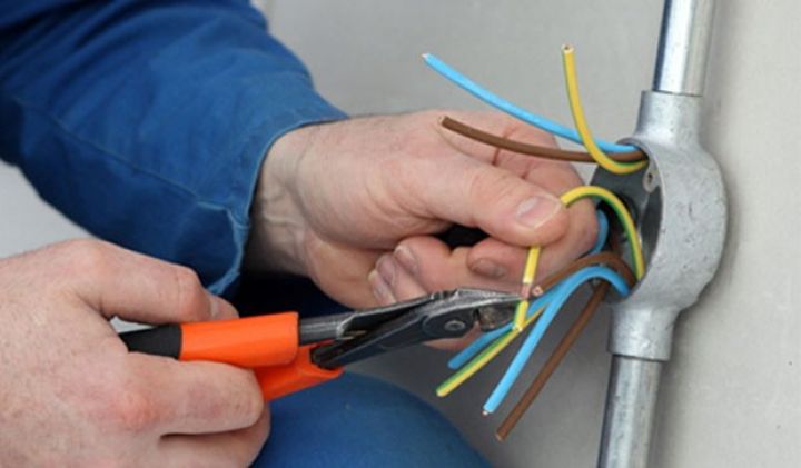 Karbamid zavodu elektrik təchizatı sisteminin tikintisi üçün podratçı seçir