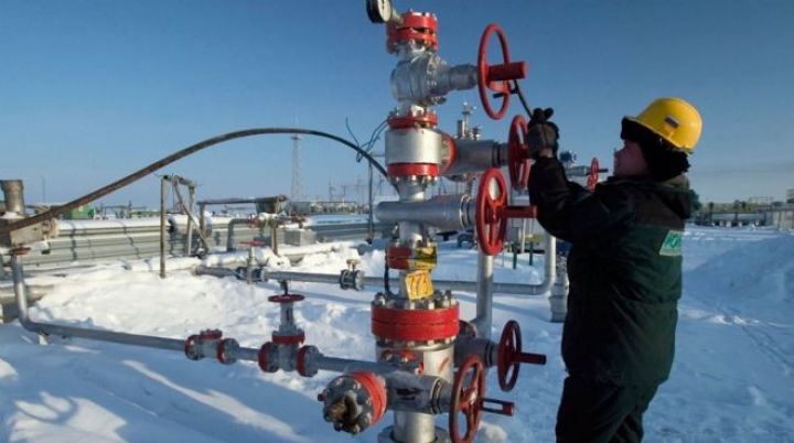 Rusiya neft hasilatında Səudiyyə Ərəbistanını keçdi