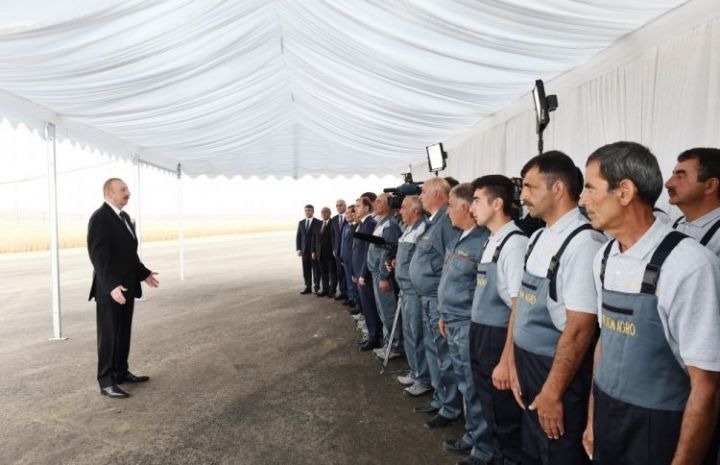 "45 aqroparkın yaradılmasına 1,4 milyard manat sərmayə qoyulacaq"