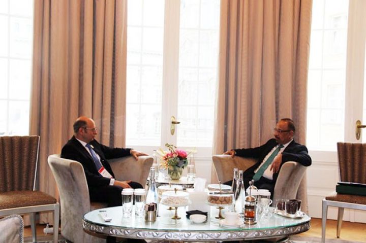 Azərbaycan və Səudiyyənin nazirləri görüşdü - "Hasilatın aşağı olması problemlər yaradır"