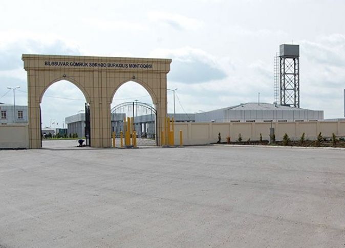 Gömrük məntəqələri 24 saatlıq iş rejiminə keçdi