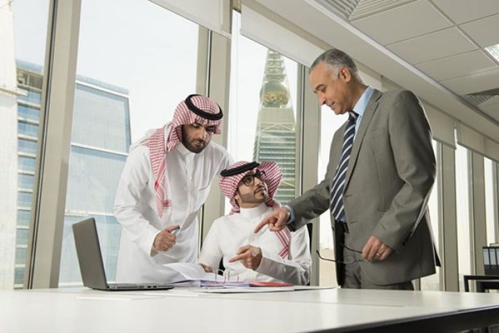 Ərəb iş adamı Azərbaycanda kapitalı 20 min dollar olan şirkət açıb