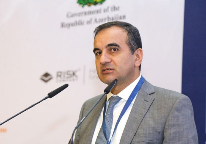 “Mobil telefon idxalı hesabına büdcəyə 200 milyon manat əlavə vəsait köçürülüb”