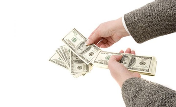 Banklarda Dollar və Avronun alış-satış qiymətləri - SİYAHI