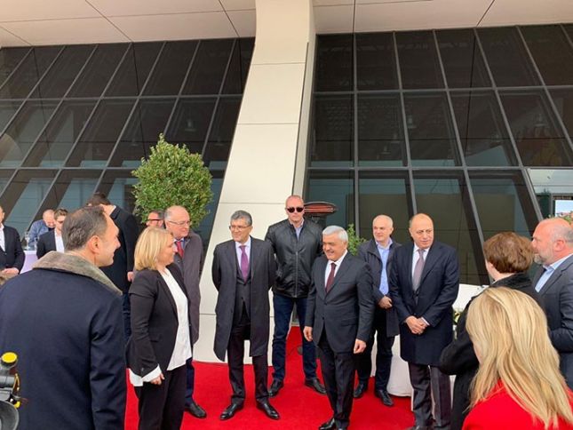 Rövnəq Abdullayevin iştirakı ilə Gürcüstanda multifunksional kompleks açıldı