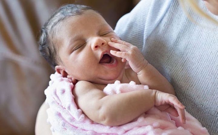 Anadan olanda 200 manat, hər uşaq üçün 55 manat ödəniləcək 