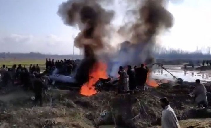 Pakistan Hindistanın yaşayış məntəqələrini atəşə tutub