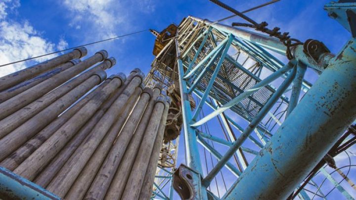 ABŞ-da neft qazma qurğularının sayı azalıb