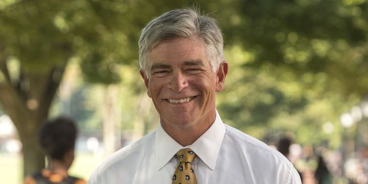 Fed/Harker: Faizləri dəyişmək üçün səbəb yoxdur