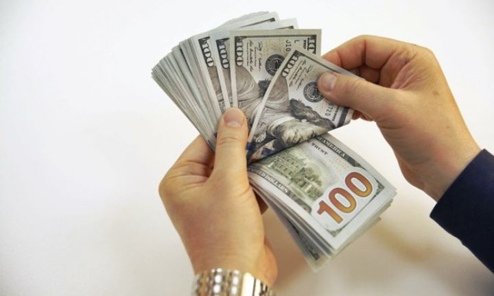 Banklarda Dollar və Avronun alış-satış qiymətləri