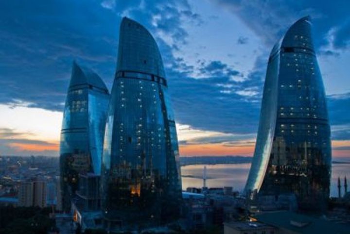 Nazirlik Bakıdakı 2 otelə 35 min manatdan çox xidmət haqqı ödəyib