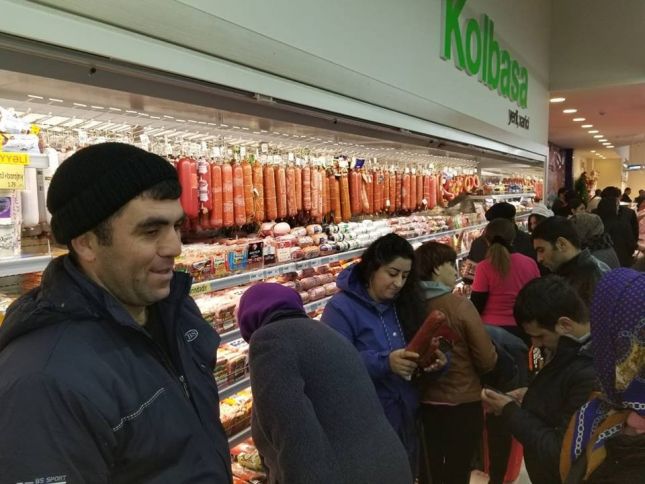 Ən böyük marketlər şəbəkəsi yeni mağazasını açır - ÜNVAN