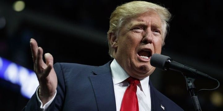 Tramp, Qolan təpələrini İsrail torpağı olaraq tanıyan sənədi imzaladı