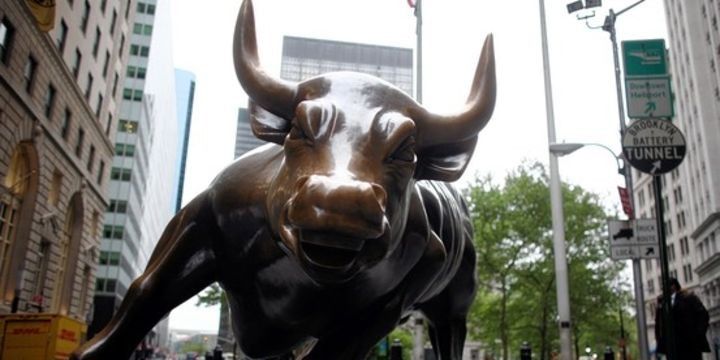 ABŞ-da indekslər, Fed-in faiz endirməsinin ardından rekorda doğru yüksəldi