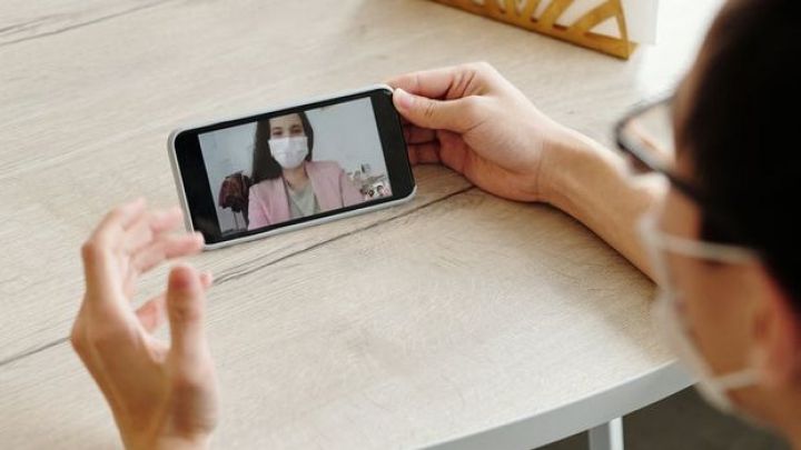 Ölkələr karantin müddətlərini uzadırlar