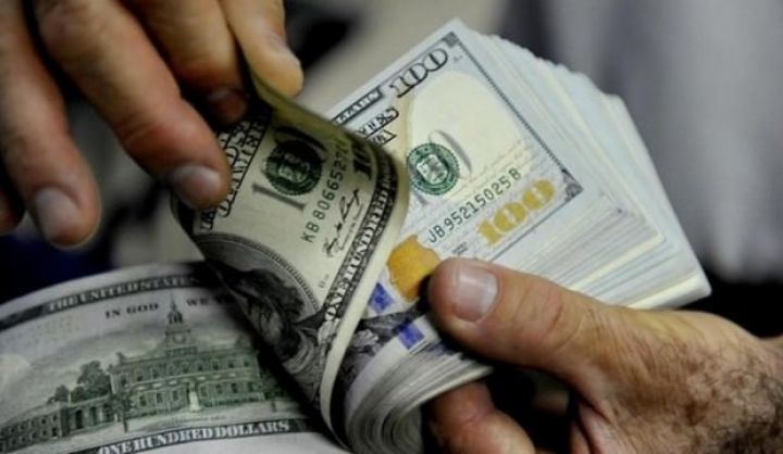 Banklarda Dollar, Avro, Rubl və Lirənin alış-satış qiymətləri