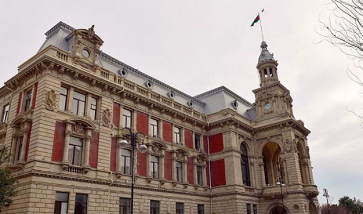 Bakı Şəhər İcra Hakimiyyətindən 2 şirkətə 8 milyon manatlıq sifariş