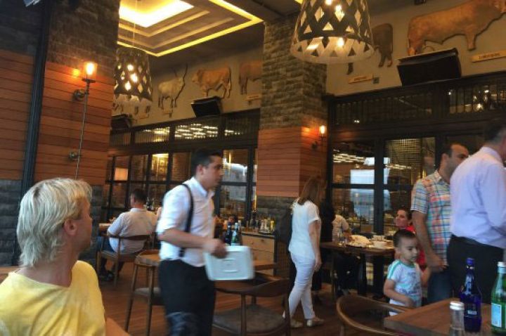 Azərbaycan şirkəti Türkiyənin məşhur restoran şəbəkəsinə sərmayə qoyur