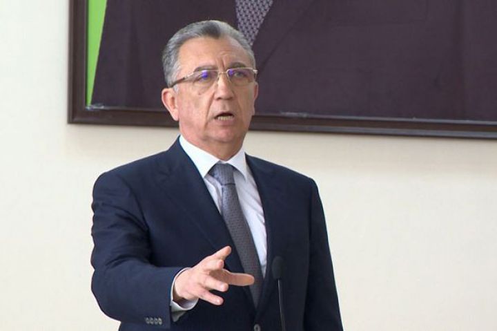 Eldar Əzizov müşavirə keçirdi, rəhbərlərə xəbərdarlıq etdi