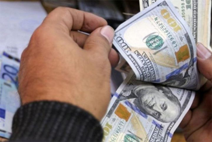 Banklarda Dollar, Avro, Rubl və Lirənin alış-satış qiymətləri