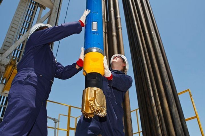 ABŞ-da neft quyularının qazılması təxirə salınır