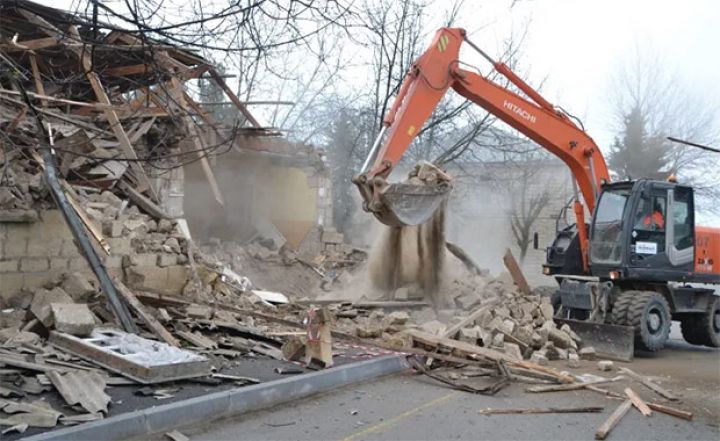 Nerimanovda bu ünvandakı binalar plana düşdü - 8 bina söküləcək