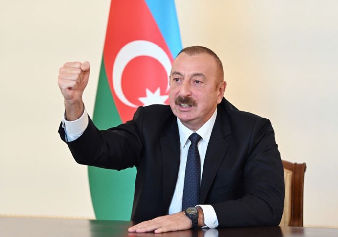 "Füzuliyə eybəcər ad veriblər. Bu ad sizin başınıza dəysin"