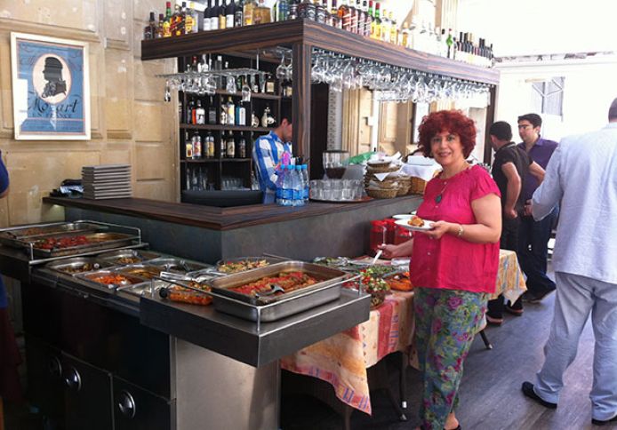 Restoran və kafelər iki həftəlik bağlanacaq