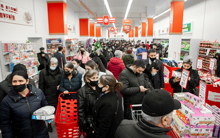 Qocaman supermarketin yeni filialı istifadəyə verildi