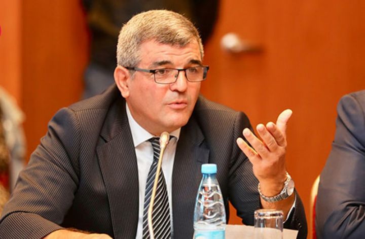 "Heç olmasa yığışın, deyin ki, istəyirik camaat yoxsullaşsın"