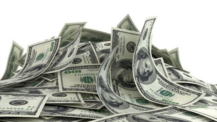 16 iyun üçün Dolların rəsmi məzənnəsi müəyyən edilib