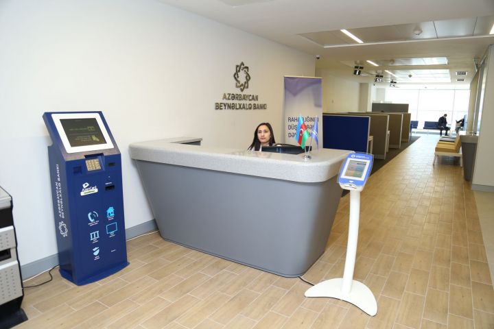 "İlin sonunadək müştərilərimiz bankımızın ofislərini yeni simada görməyə başlayacaqlar"