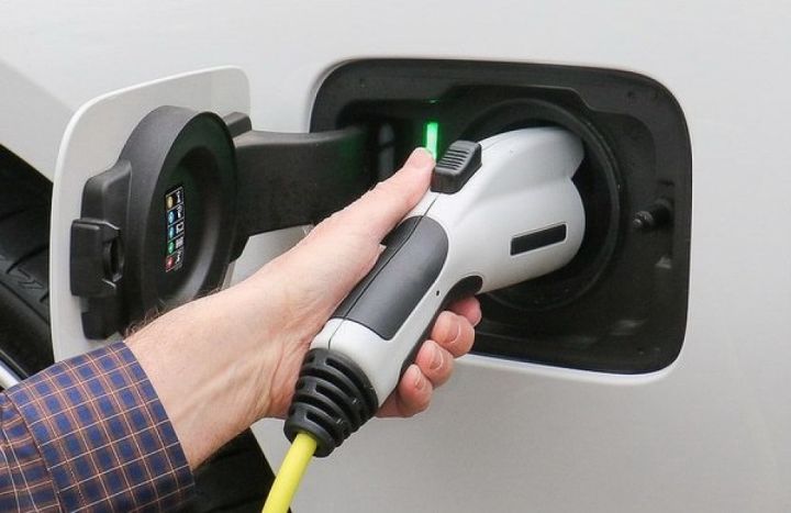 Avtomobil istehsalçıları elektromobillərə 515 milyard dollar xərcləməyi planlaşdırır