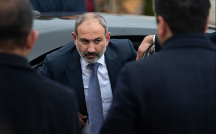 Paşinyan Moskvada səfərdədir