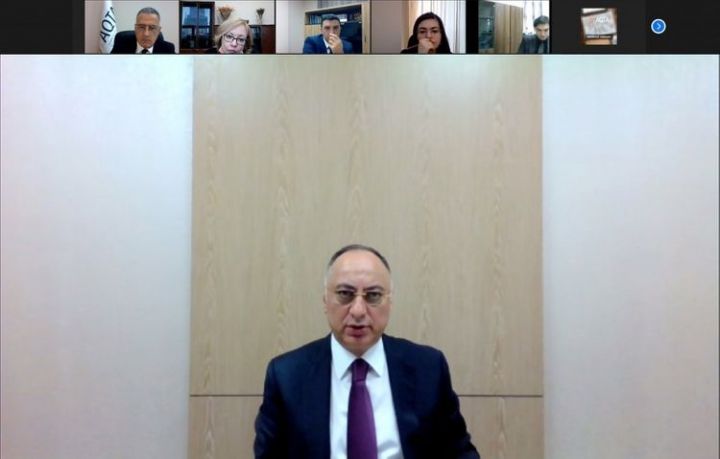 Azərbaycan Rusiya ilə pomidor və almaya məhdudiyyətlərin aradan qaldırılması üçün danışıqlara başlayıb