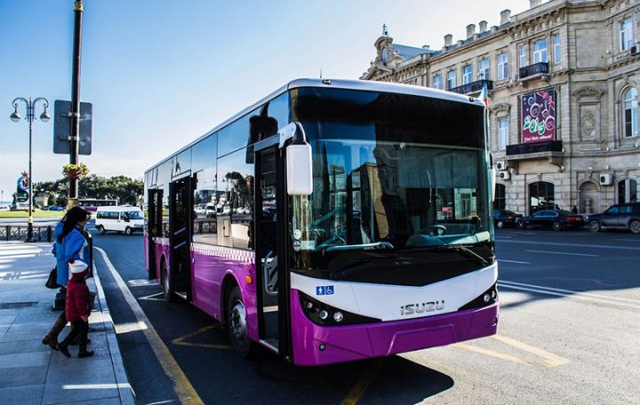 "Azərxalça" 1,4 milyon manatlıq avtobuslar və yük avtomobilləri aldı
